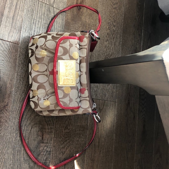 Small Coach purse - Picture 2 of 2